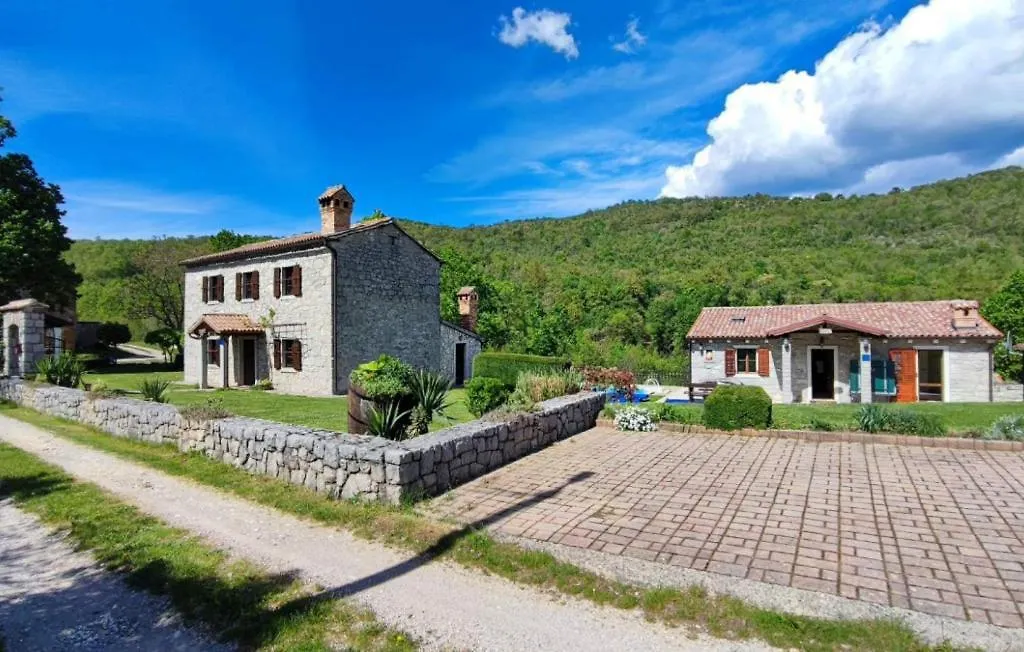 Beautiful Villa Ida & Mirko With Pool In Buzet location
