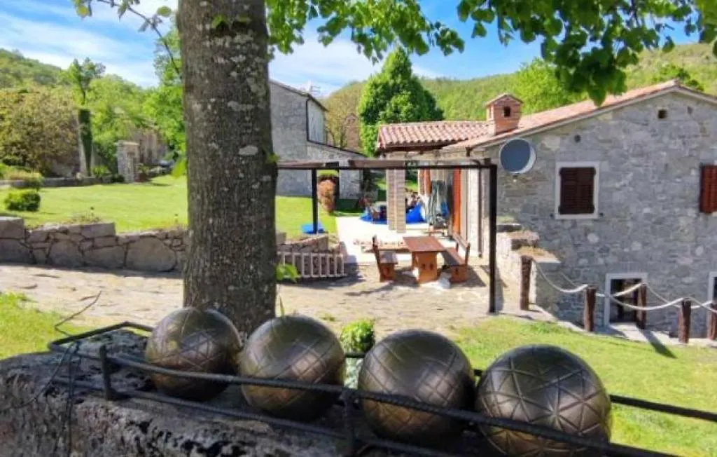 Beautiful Villa Ida & Mirko With Pool In Buzet 0*,